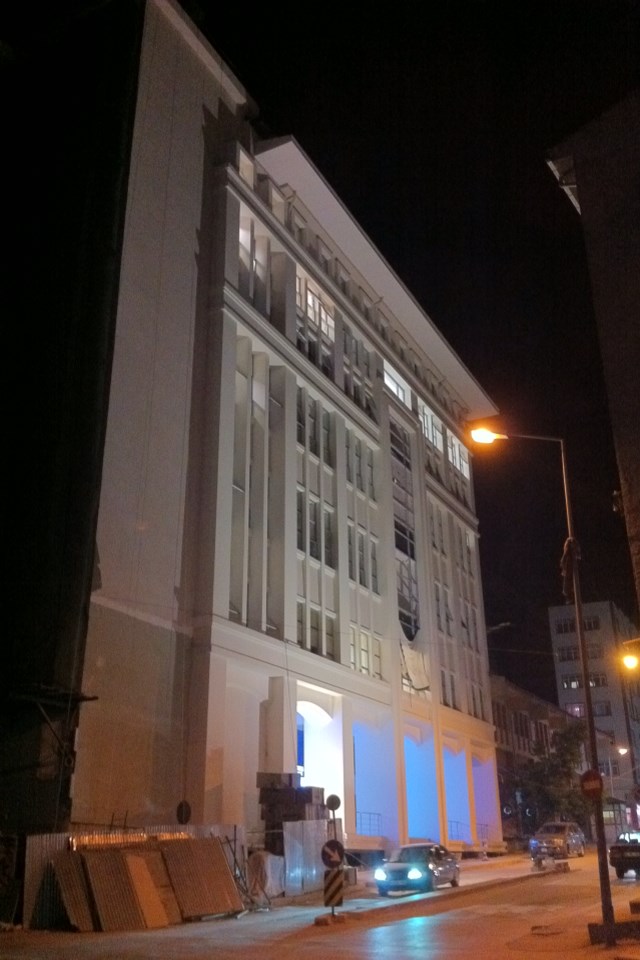 TURK TELEKOM HIZMET BINASI